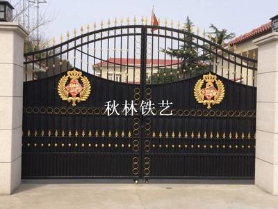封板铁艺门