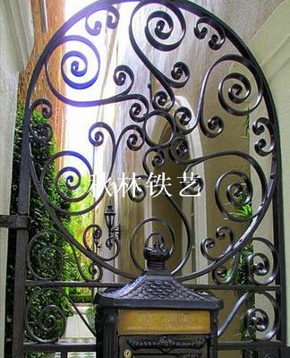 铁艺小门